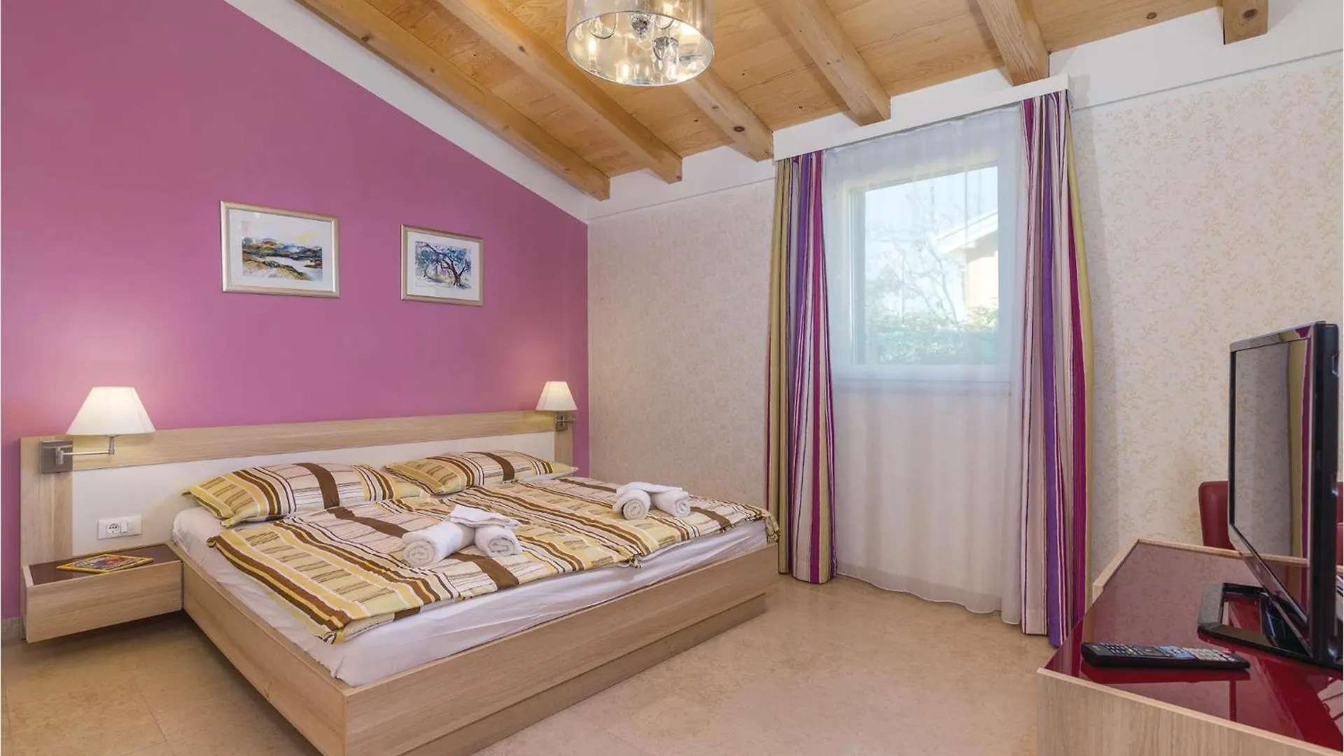 Nice Home In Rezanci With Wifi Hırvatistan